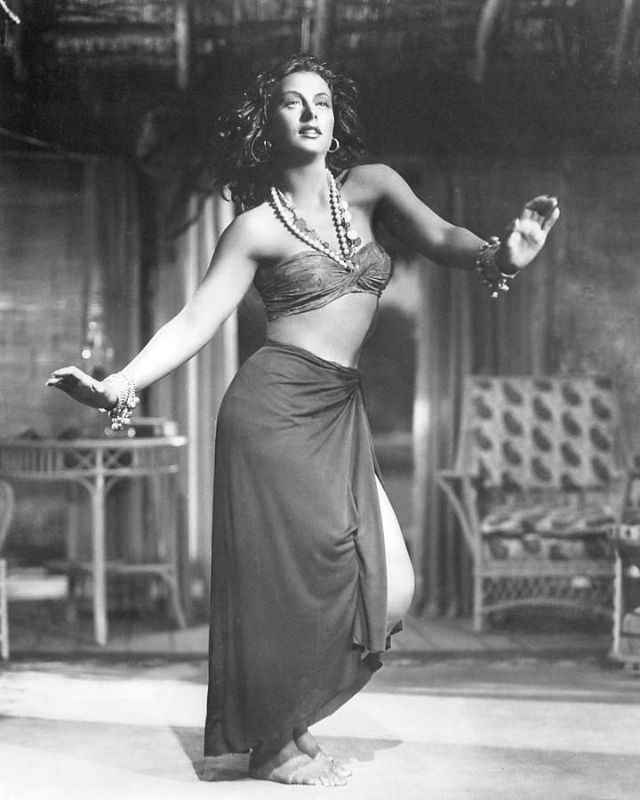 The Sensational Hedy Lamarr In 'White Cargo': A Film Not To Be Missed!