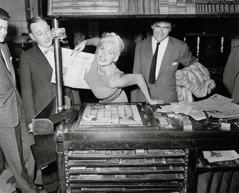 The Blonde Bombshell In The Lowlands: Jayne Mansfield'S Visit To The Netherlands In 1957