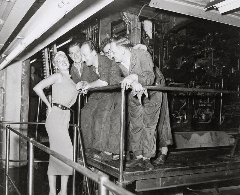 The Blonde Bombshell In The Lowlands: Jayne Mansfield'S Visit To The Netherlands In 1957