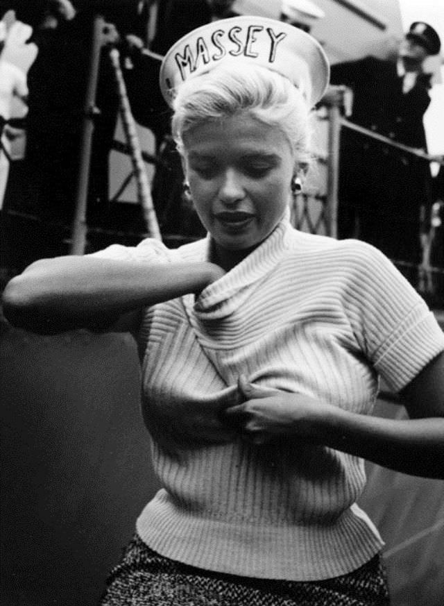 The Blonde Bombshell In The Lowlands: Jayne Mansfield'S Visit To The Netherlands In 1957