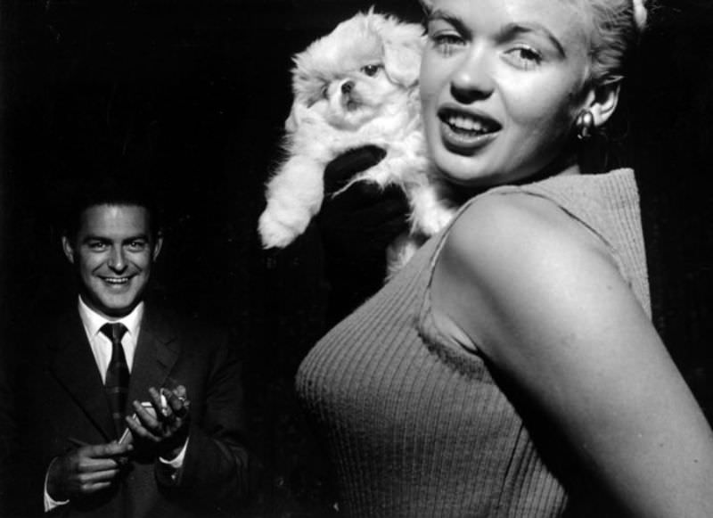 The Blonde Bombshell In The Lowlands: Jayne Mansfield'S Visit To The Netherlands In 1957