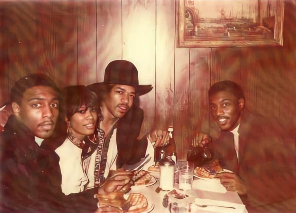 Love, Music, And Addiction: The Passionate Affair Of Jimi Hendrix And Lithofayne Pridgon