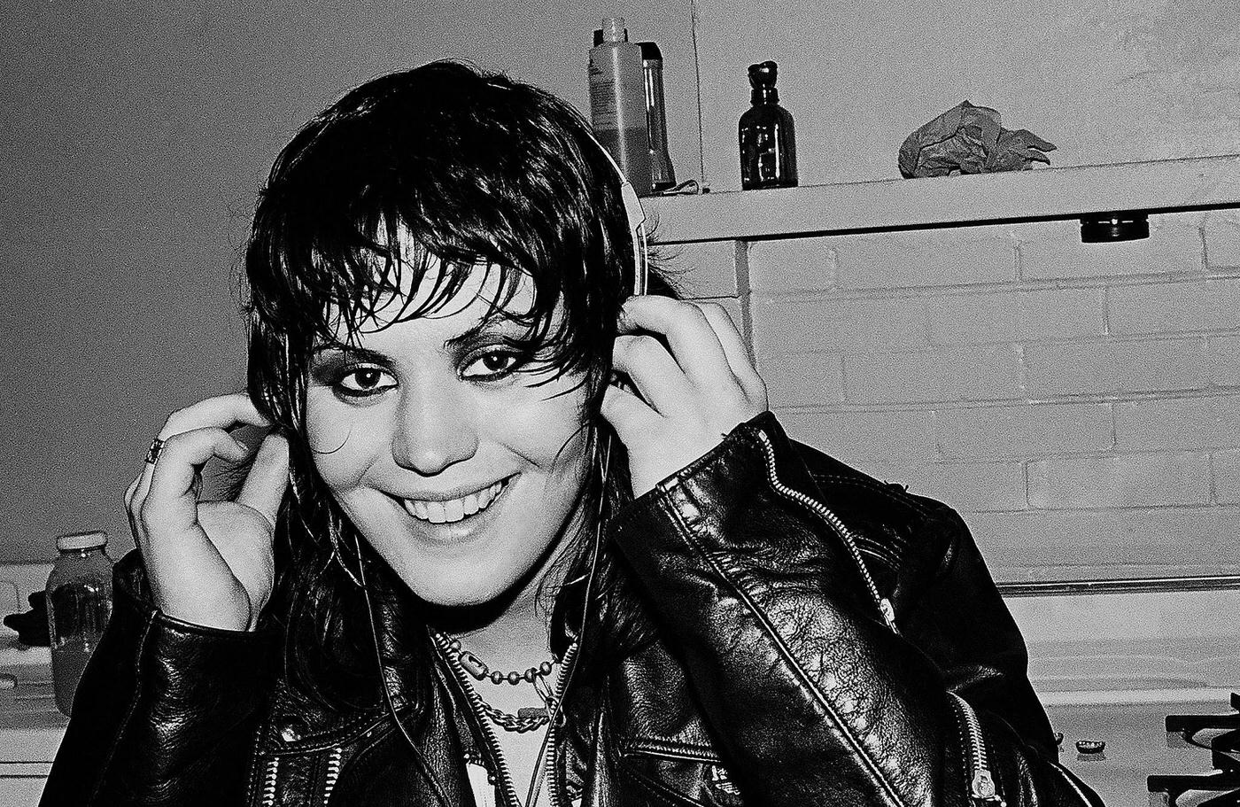 Rebel With a Cause: The Joan Jett Hairstyle and Its Role in Shaping ...