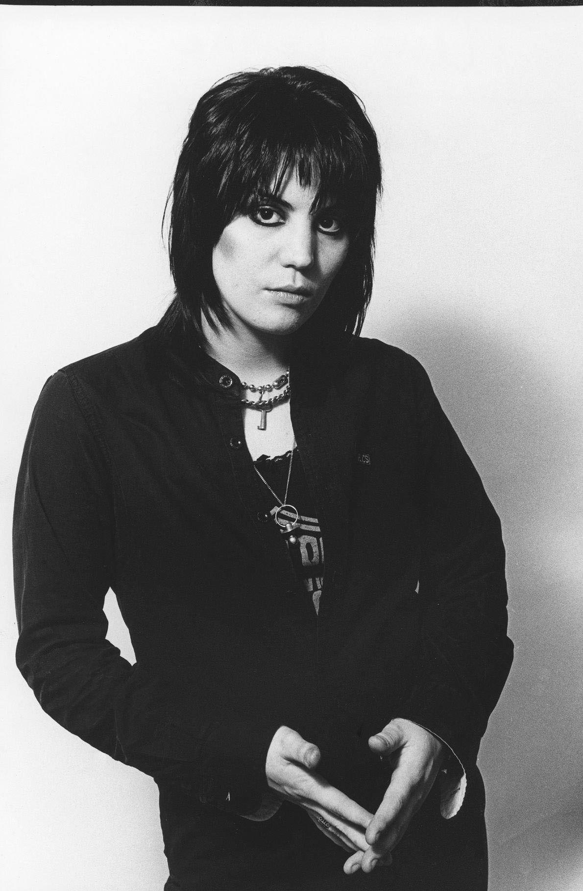 Rebel With a Cause: The Joan Jett Hairstyle and Its Role in Shaping ...