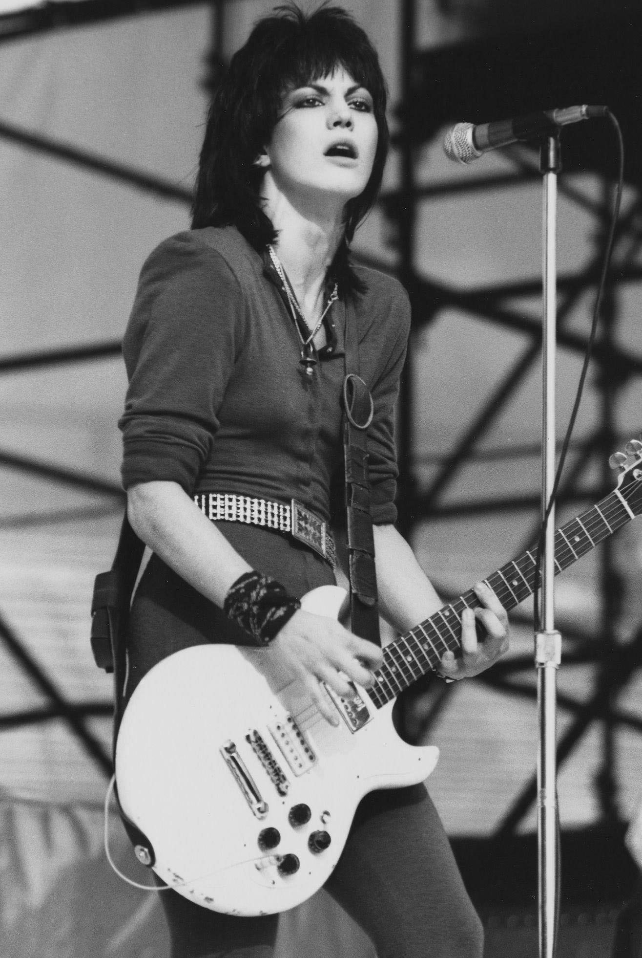 Rebel With a Cause: The Joan Jett Hairstyle and Its Role in Shaping ...