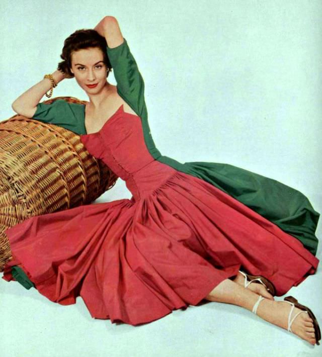 Gigi Terwalgne In A Fun Summer Dress Of Two Opposing Colors By Grès, 1952