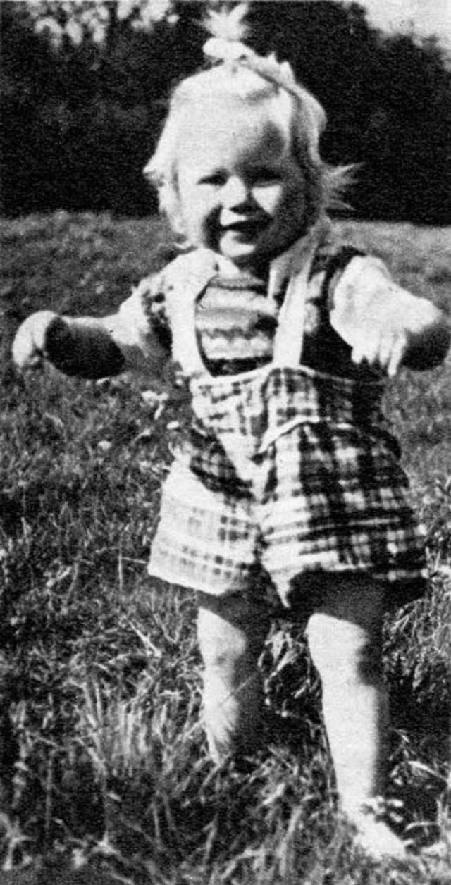 The Bohemian Princess: Marianne Faithfull'S Childhood Photos Of Art And Music