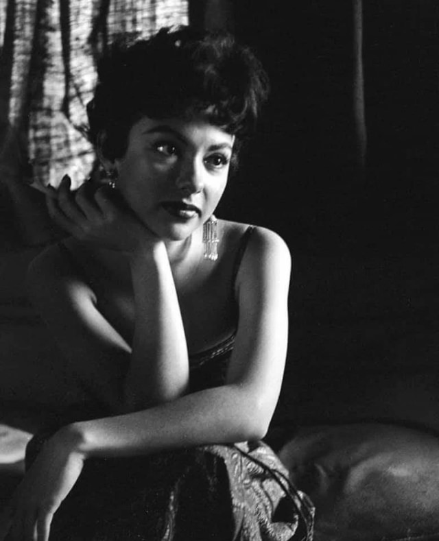 The Joyful Rita Moreno: Caught On Camera By Loomis Dean