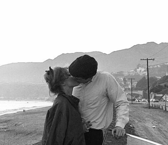 Hollywood'S Golden Duo: Sharon Tate And Richard Beymer On The Beach