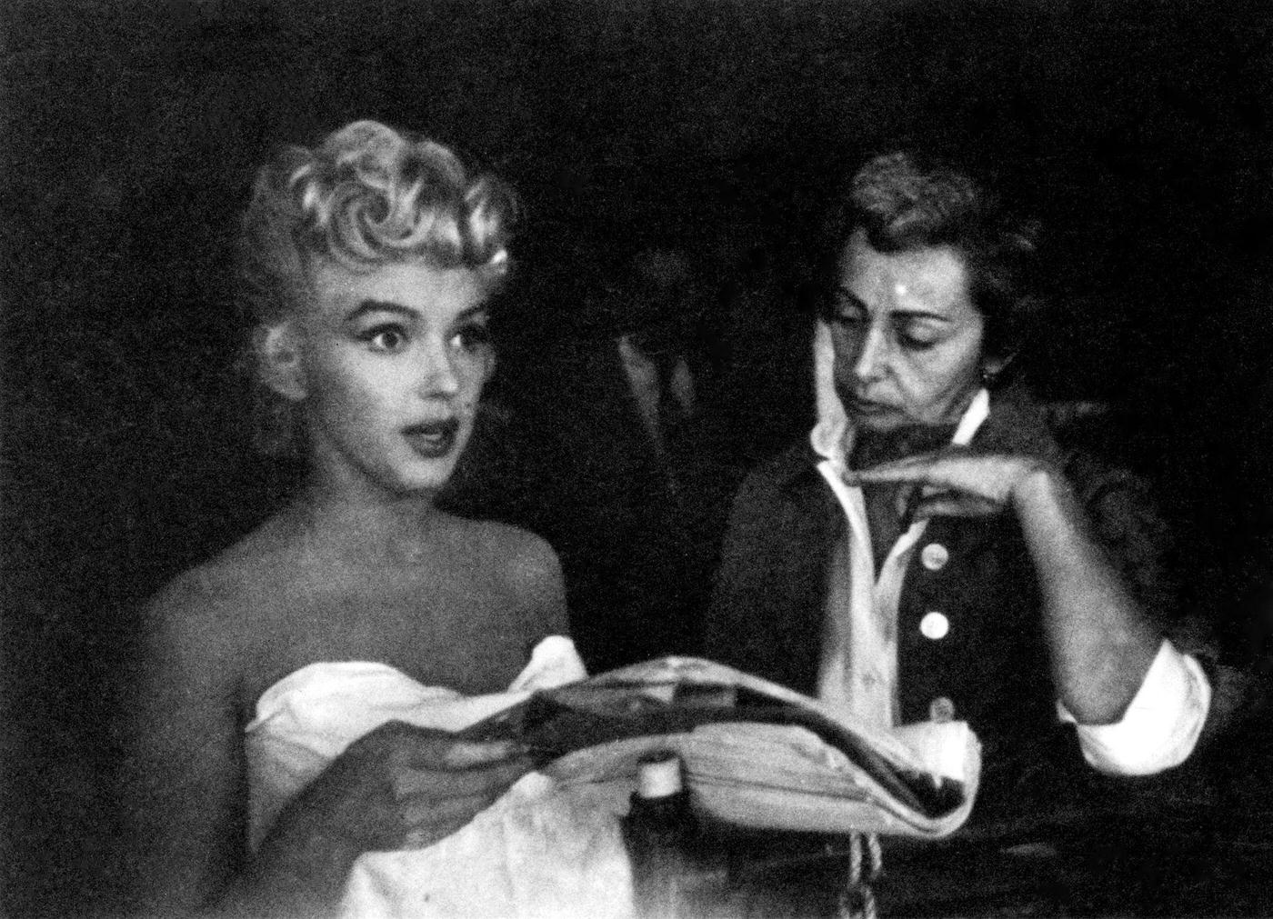 Marilyn Monroe Prepares For A Bathtub Scene With Columbia Pictures Drama Coach Natasha Lytess In 1954 During The Filming Of &Amp;Quot;The Seven Year Itch&Amp;Quot;