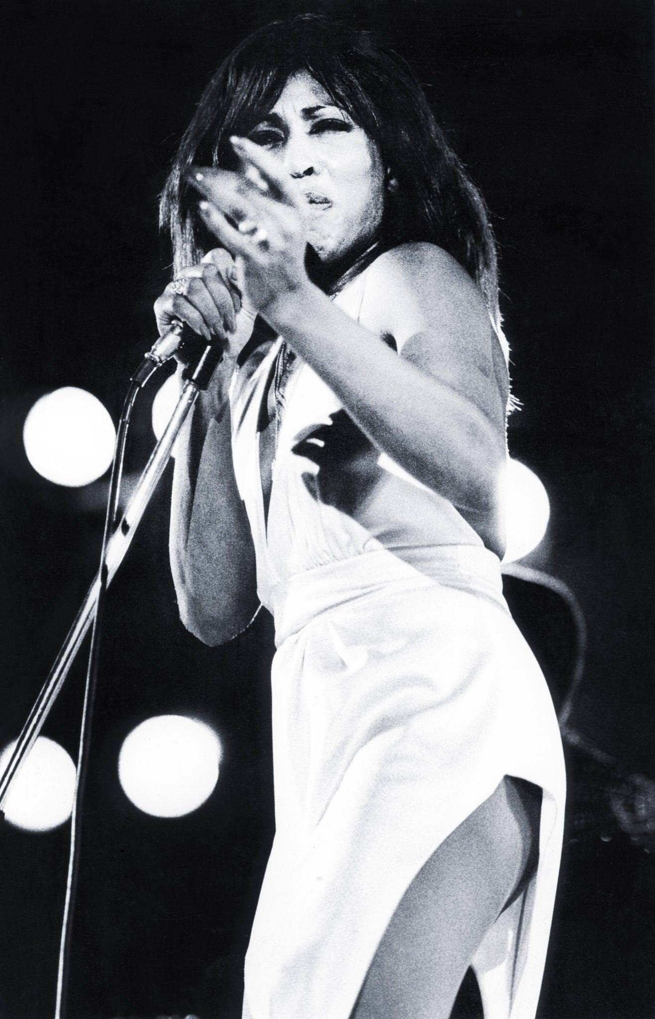 Ike And Tina Turner, Tina Turner, Jazz Bilzen Festival, Bilzen, Belgium, 15 August 1975.