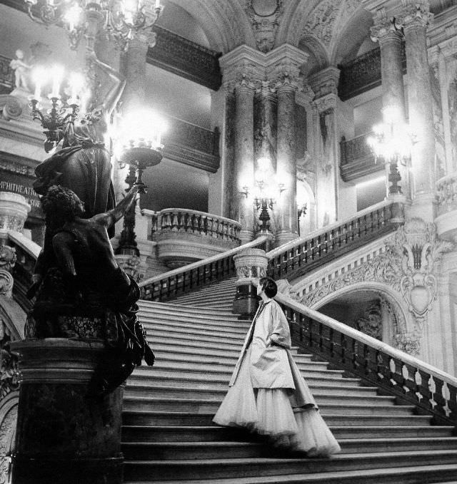 Wenda Parkinson Wearing Evening Gown And Manteau By Christian Dior, L'Opèra, Paris, February 1948