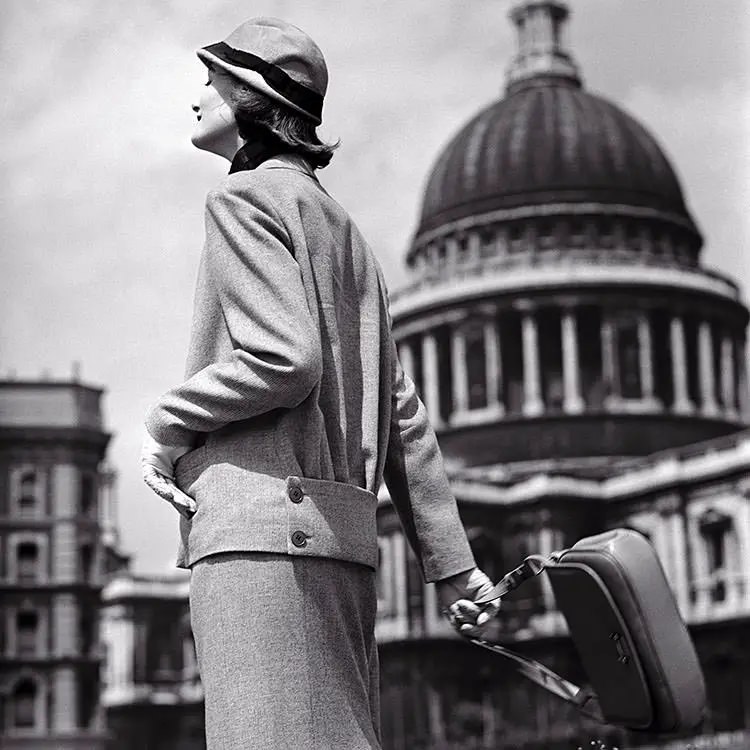 Wenda Parkinson Photographed For A “Country Woman At War” Feature In Front Of St Paul’s Cathedral, London, 1942