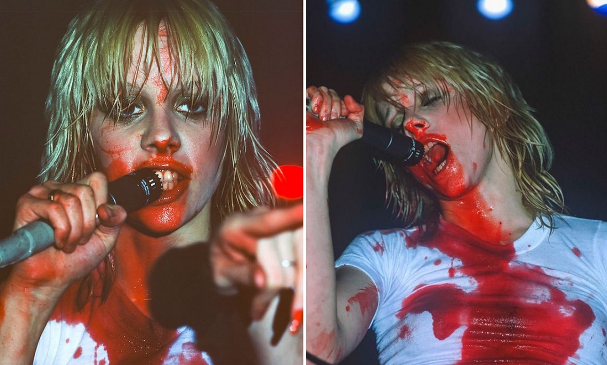 Cherie Currie Bloody Performance