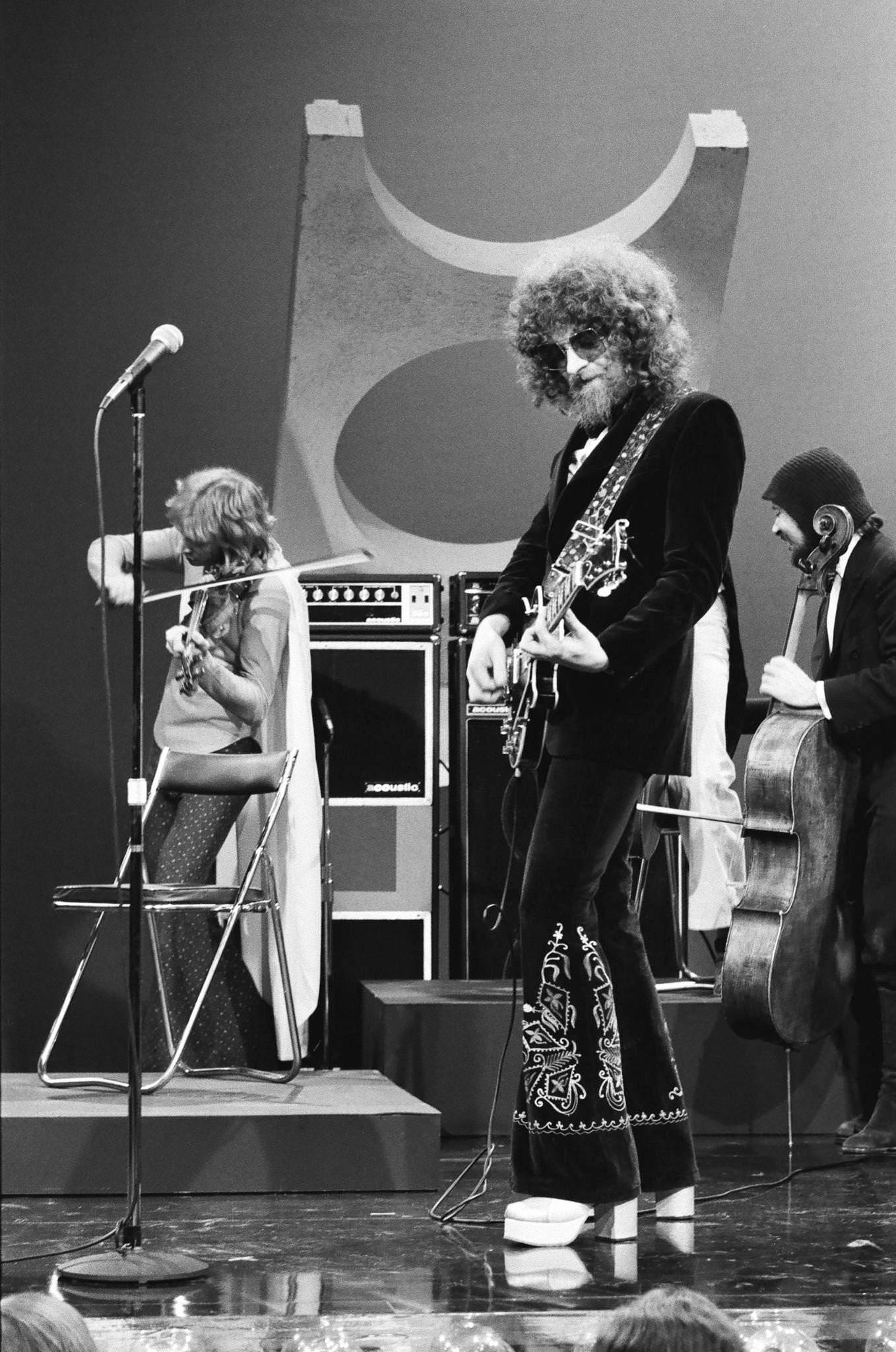 Jeff Lynne Of Electric Light Orchestra On Midnight Special, Wearing Bell-Bottoms