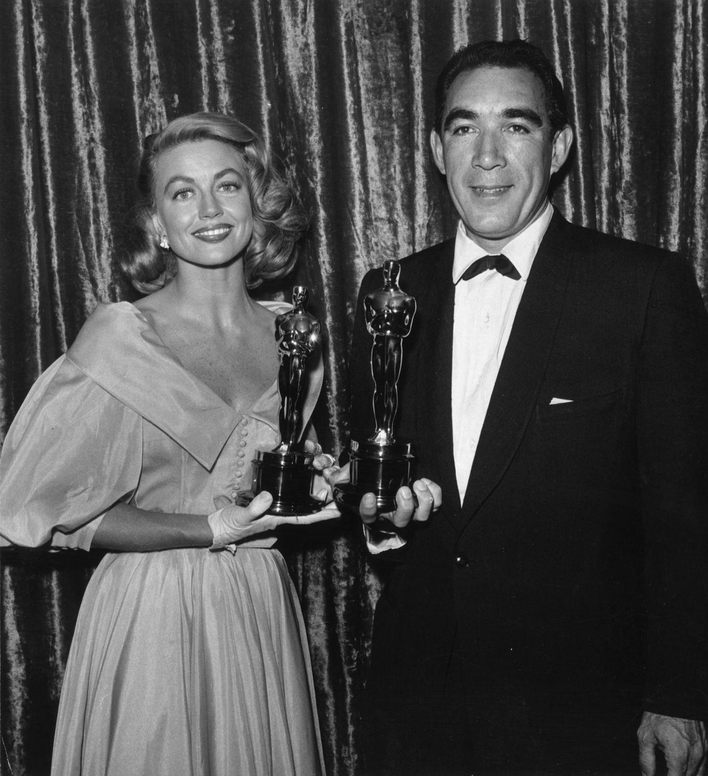 Dorothy Malone And Anthony Quinn Holding Their Academy Awards, 1957.