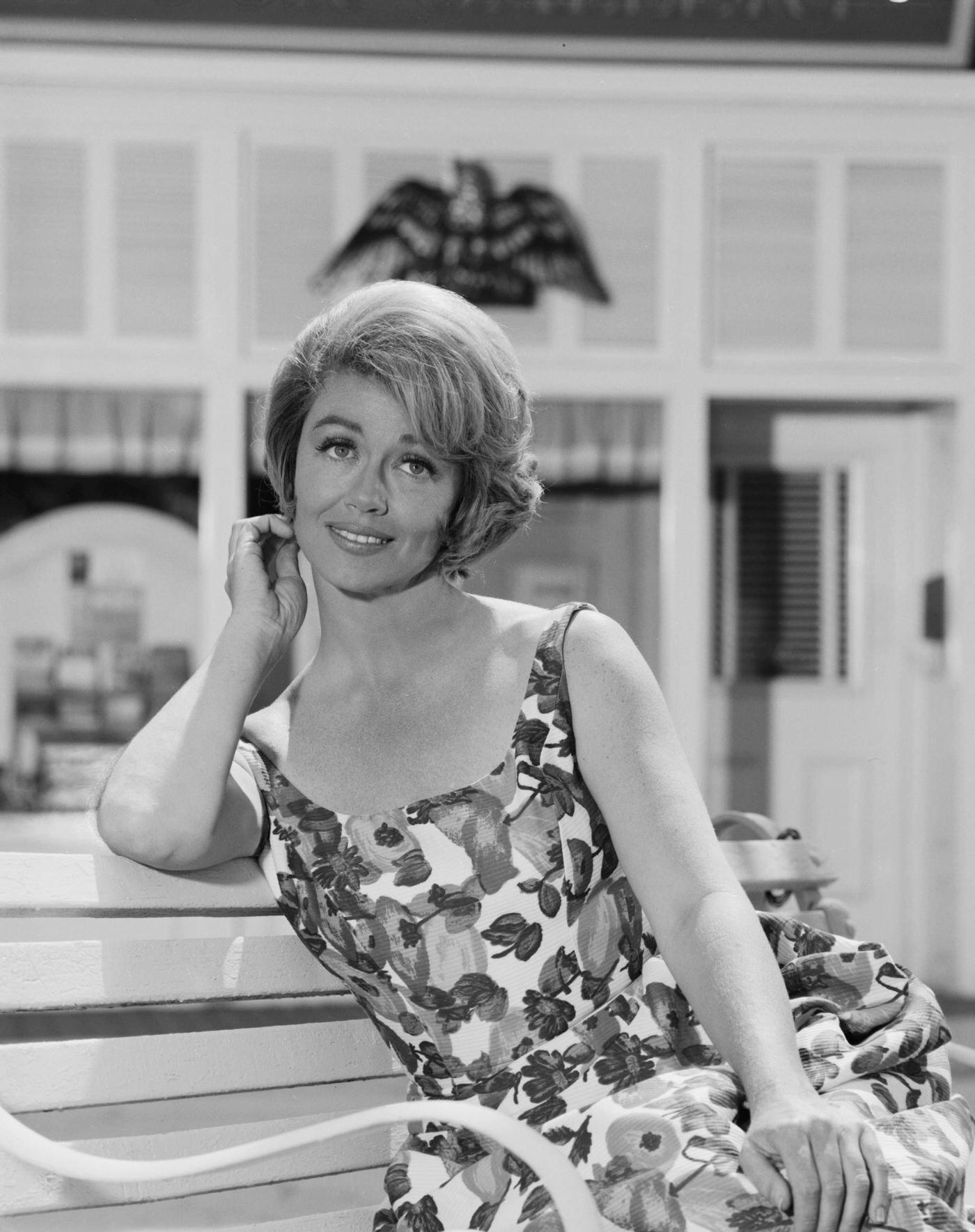 Dorothy Malone With Her Daughters At Home During The Making Of 'Peyton Place', 1965.