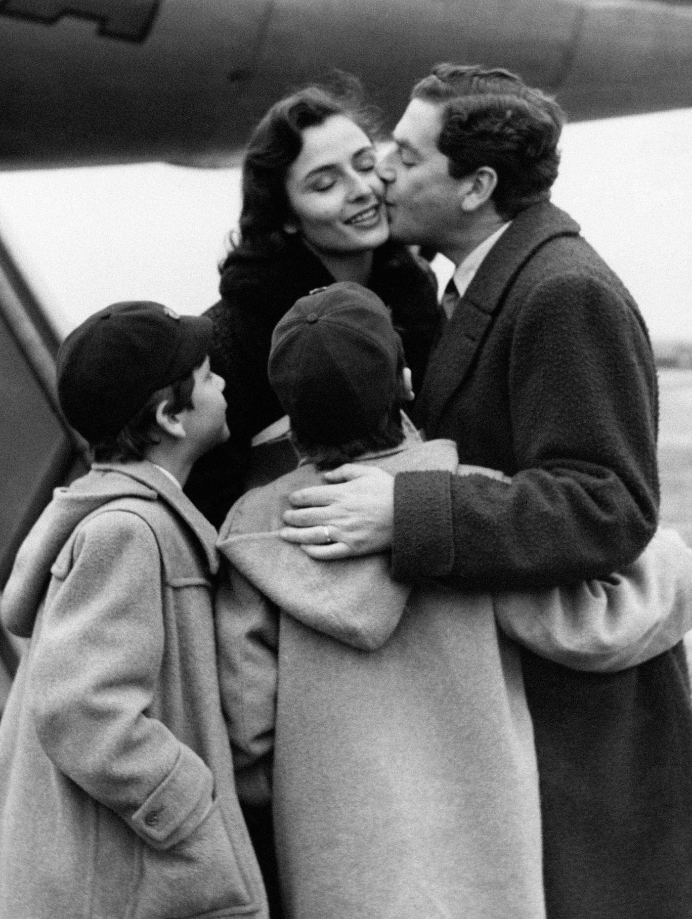 Claudio Gora Kissing Marina Berti On Her Cheek, With Their Children Carlo Giordana And Andrea Giordana, 1950S.