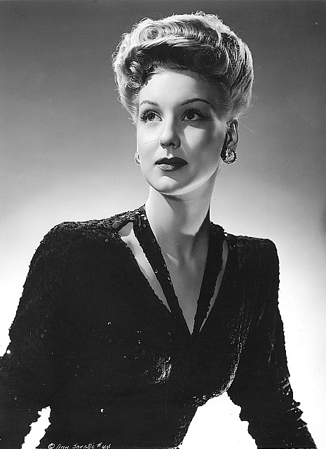 Ann Savage In An Unidentified Role.