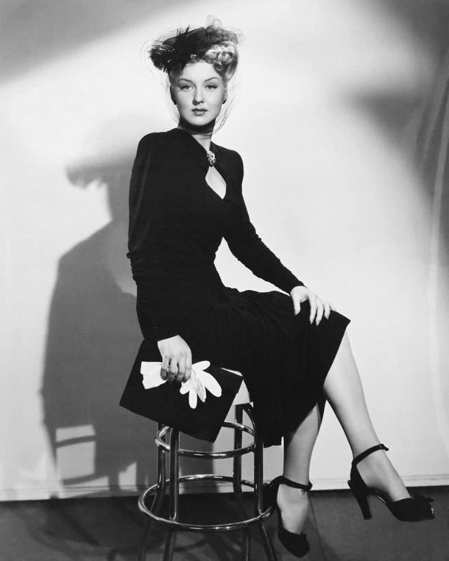 Ann Savage: Life Story And Photos Of The Femme Fatale Of Film Noir And A Trailblazer In Hollywood