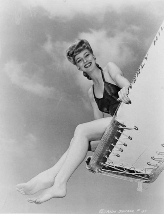 Ann Savage: Life Story And Photos Of The Femme Fatale Of Film Noir And A Trailblazer In Hollywood