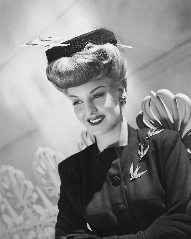 Ann Savage: Life Story And Photos Of The Femme Fatale Of Film Noir And A Trailblazer In Hollywood