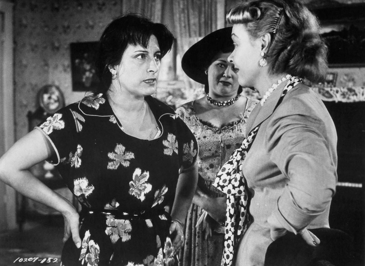 Anna Magnani Facing Off Against A Woman In A Scene From The Film 'The Rose Tattoo', 1955.