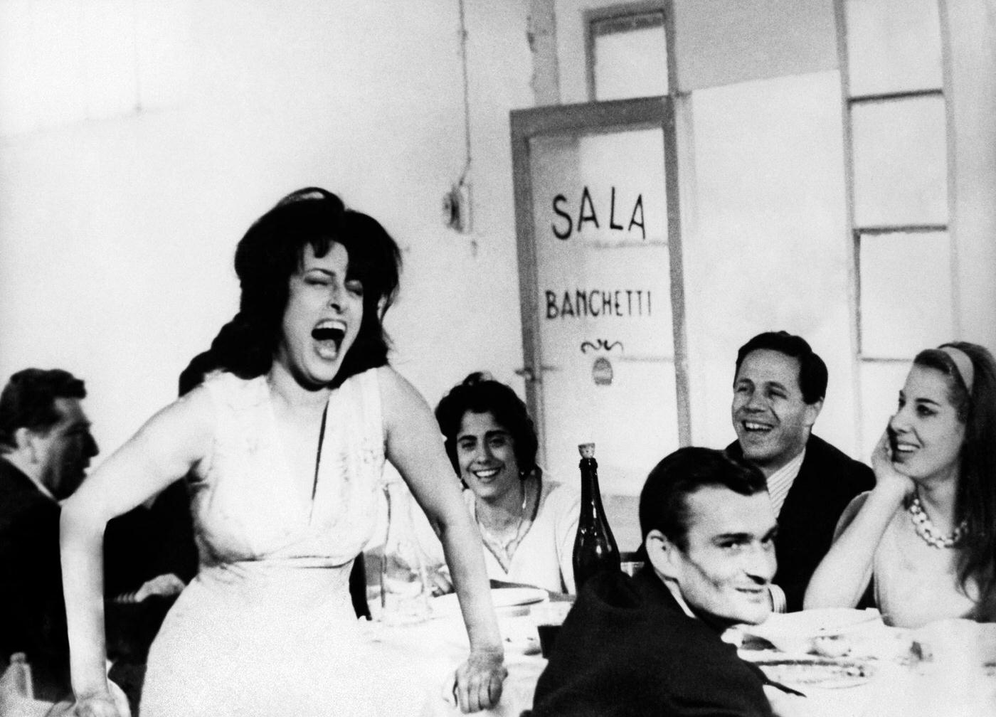 Anna Magnani On The Set Of The Film Mamma Roma, Directed By Pier Paolo Pasolini, 1962