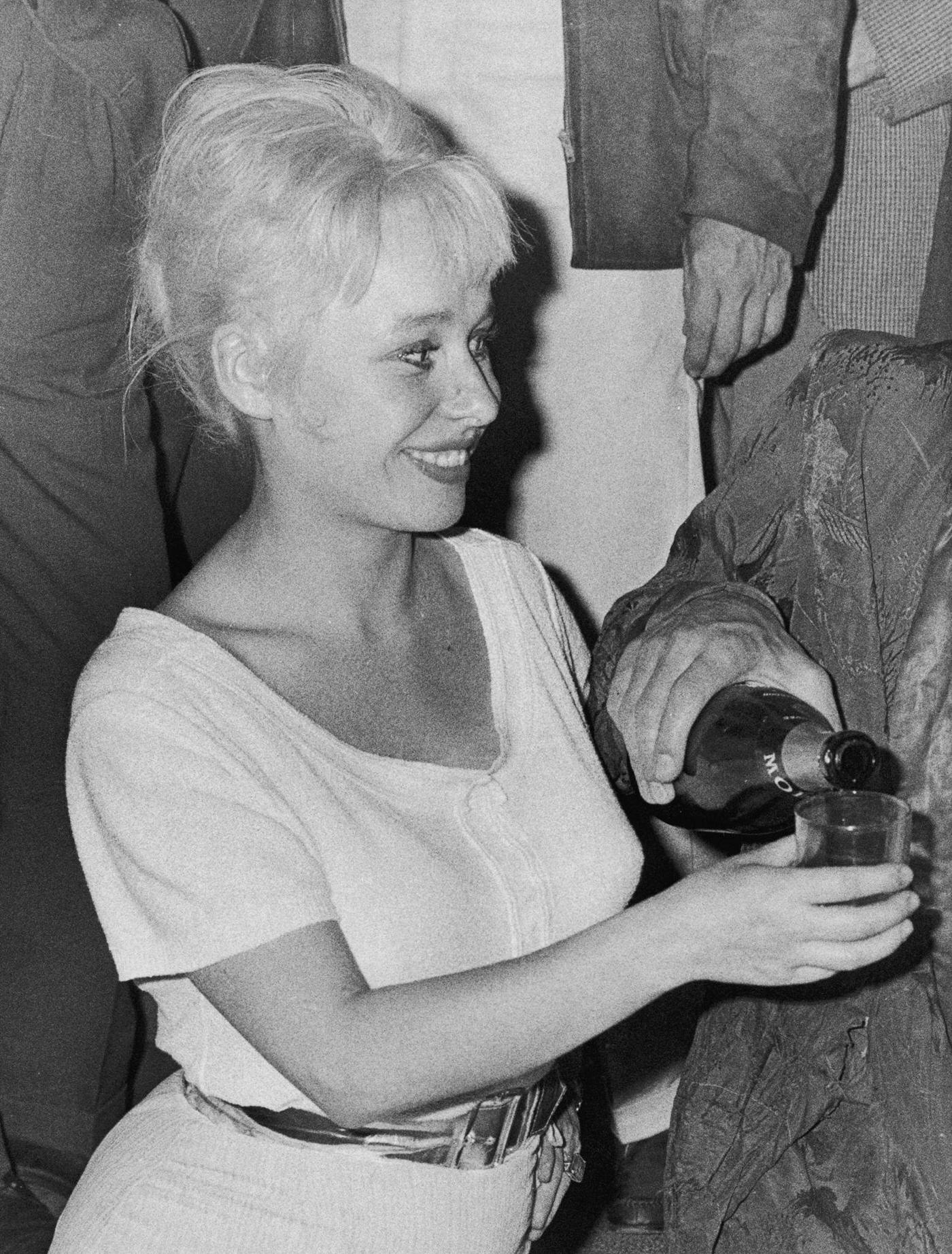 Barbara Windsor Enjoying A Glass Of Champagne, 1960.