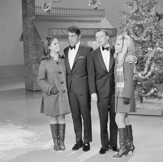 Dean Martin And Frank Sinatra Joined By Daughters Gail Martin And Nancy Sinatra For A Christmas Segment On The Dean Martin Show, 1967.