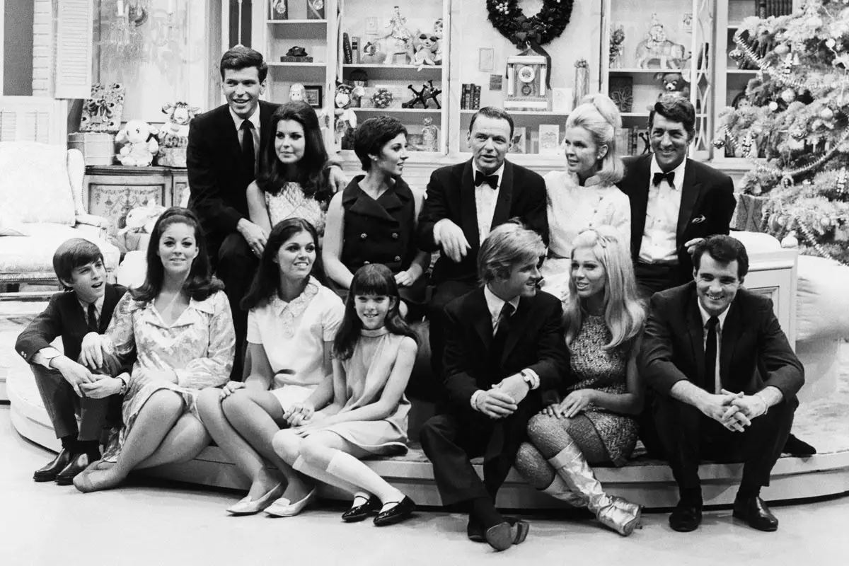 Frank Sinatra And His Family Came Together With Dean Martin And His Family For A 1967 Appearance On The ‘Dean Martin Show.’