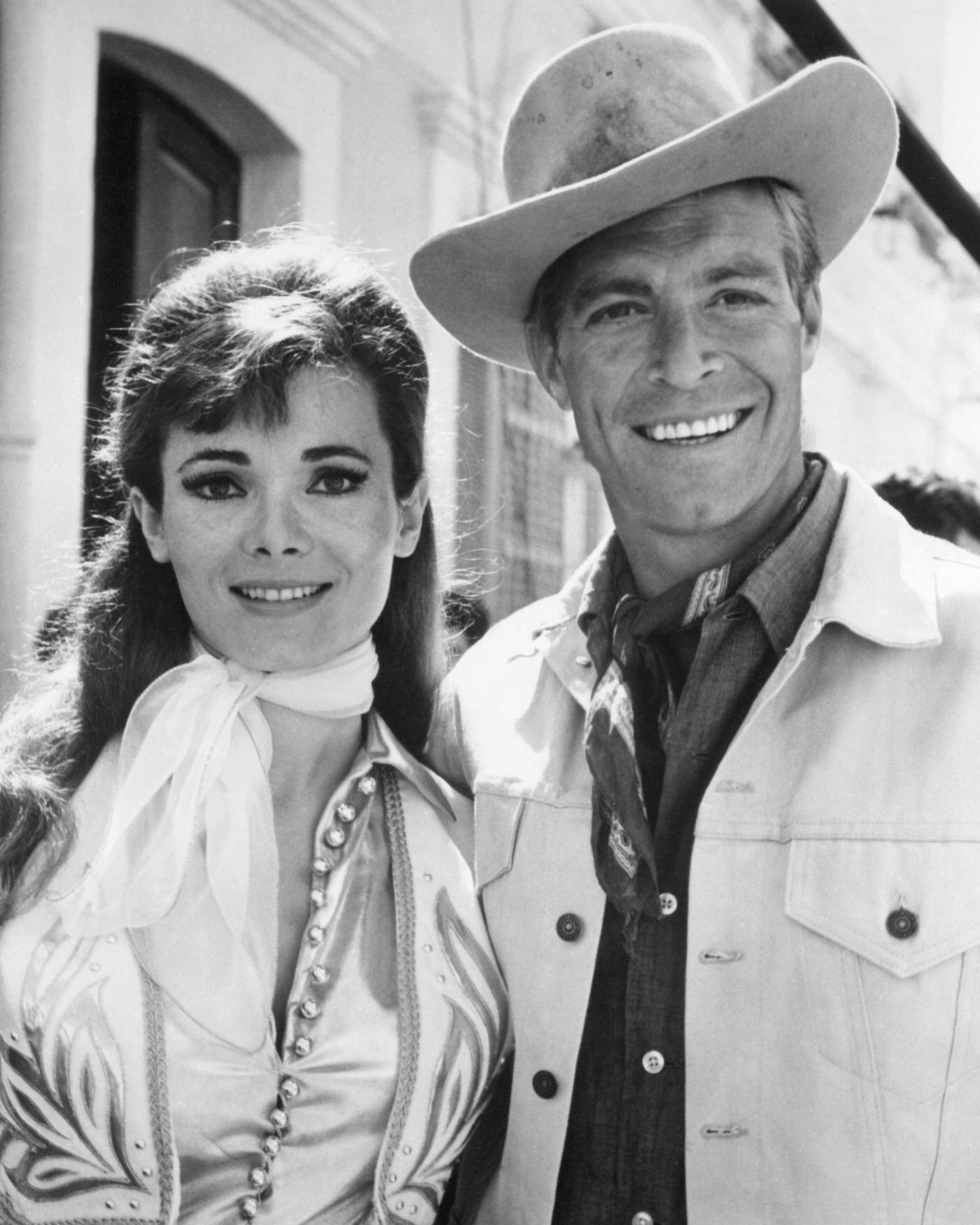 Gila Golan As Tj And James Franciscus As Tuck Kirby In The Film The Valley Of Gwangi 1969 .