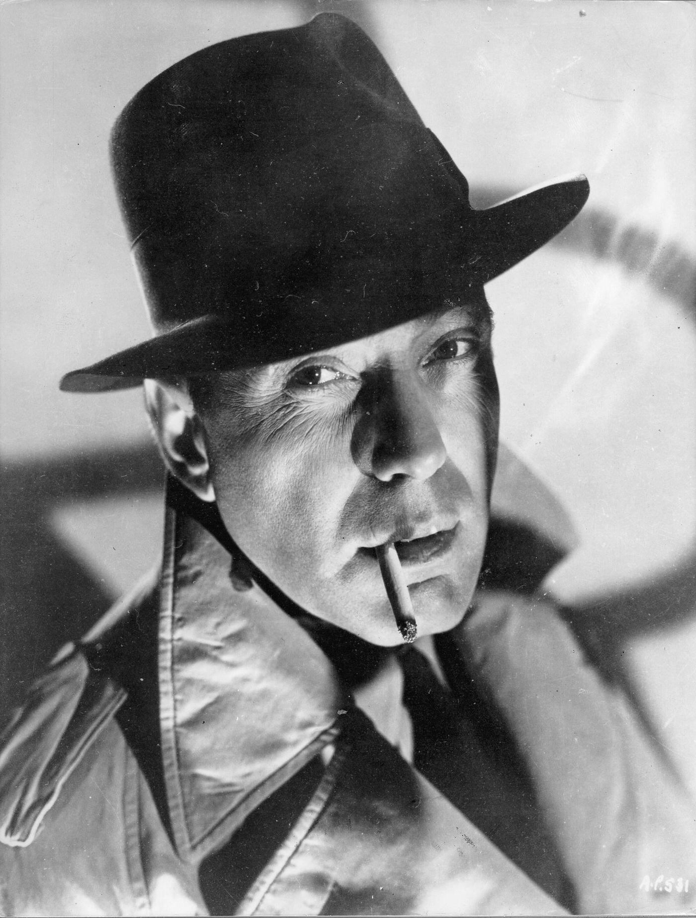 Humphrey Bogart: A Glance at the Life of a Hollywood Icon