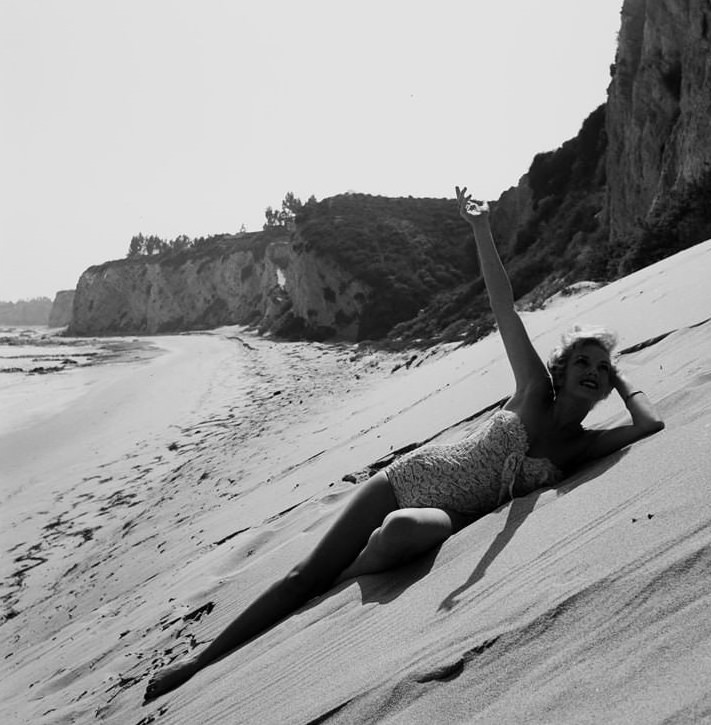 Kathleen Hughes: From Golden Age Glamour To A Life Of Dedication And Philanthropy— Life Story And Photos