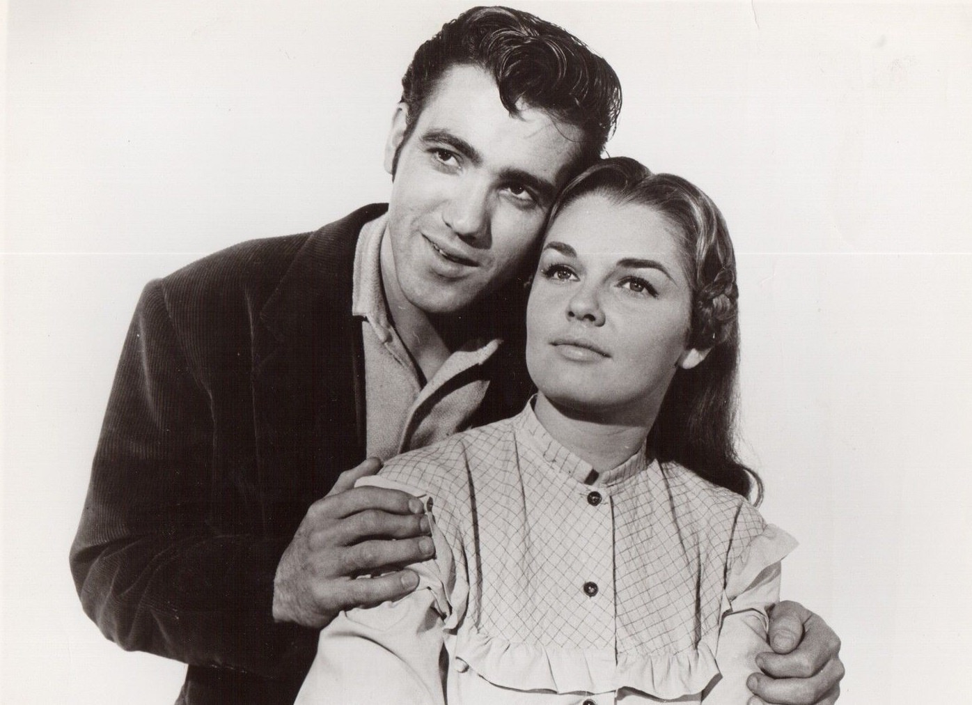 Luana Patten And Jimmie Rodgers In 'The Little Shepherd Of Kingdom Come', 1961.