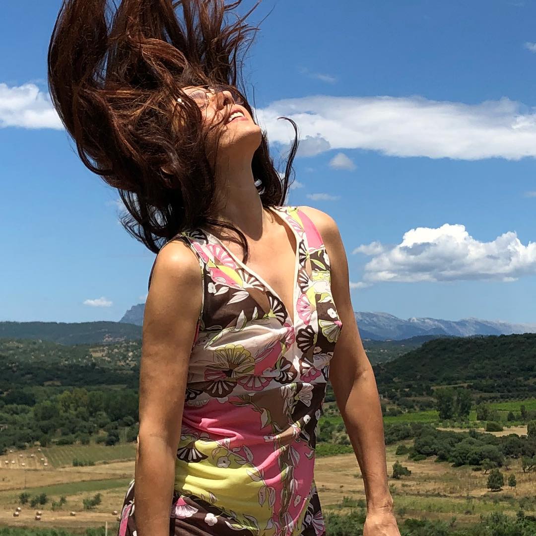 Marisa Tomei: The Queen Of Sensuality In Bikini And Sexy Poses