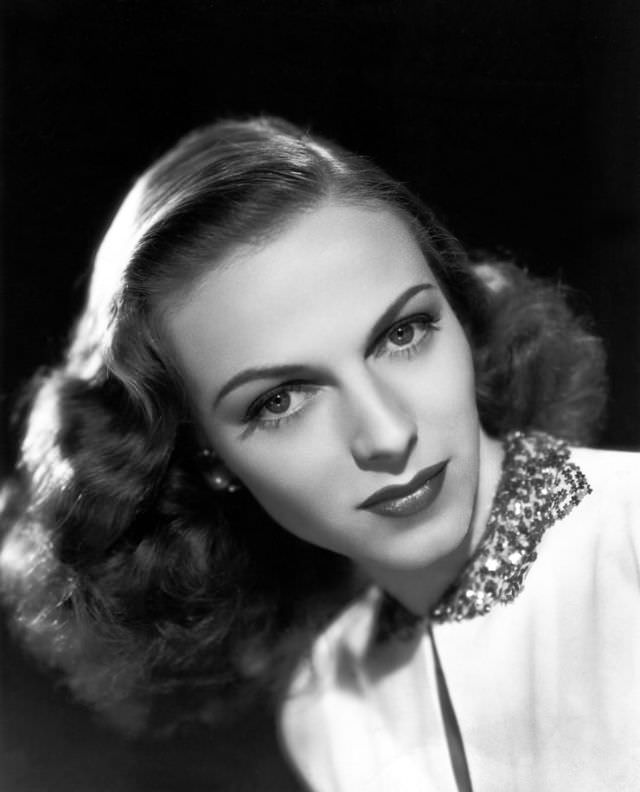 The Enigmatic Vera Zorina: The Alluring Fusion Of Ballet And Hollywood Glamour