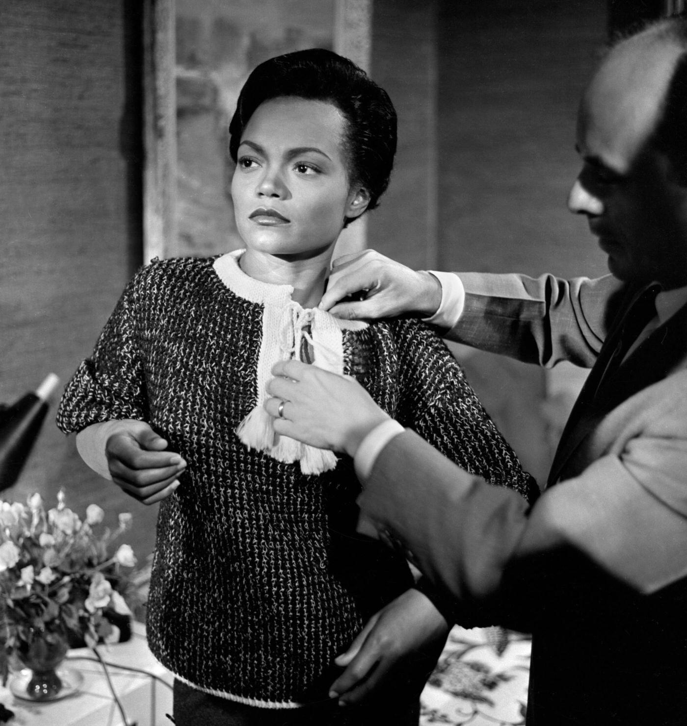 The Timeless Beauty of Young Eartha Kitt: A Journey Through Fabulous Photos