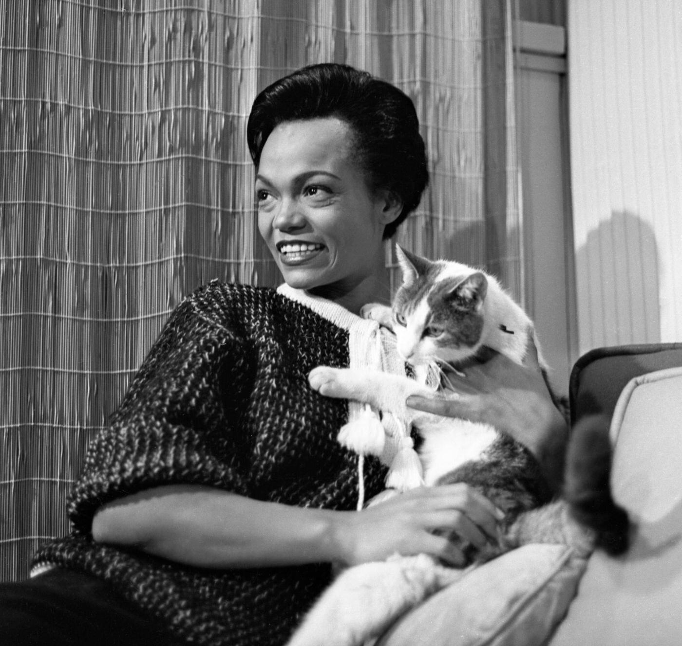The Timeless Beauty of Young Eartha Kitt: A Journey Through Fabulous Photos