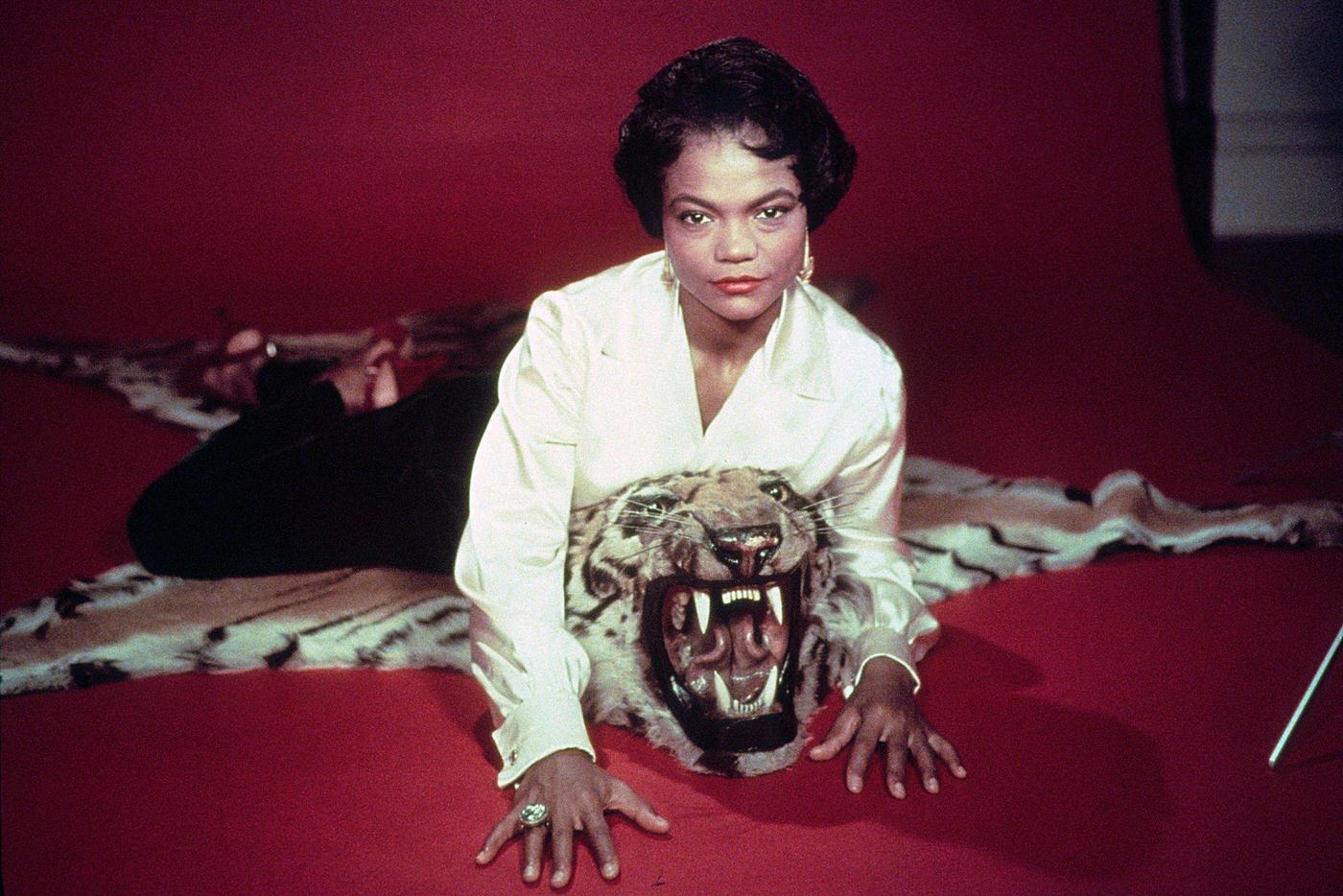 The Timeless Beauty of Young Eartha Kitt: A Journey Through Fabulous Photos