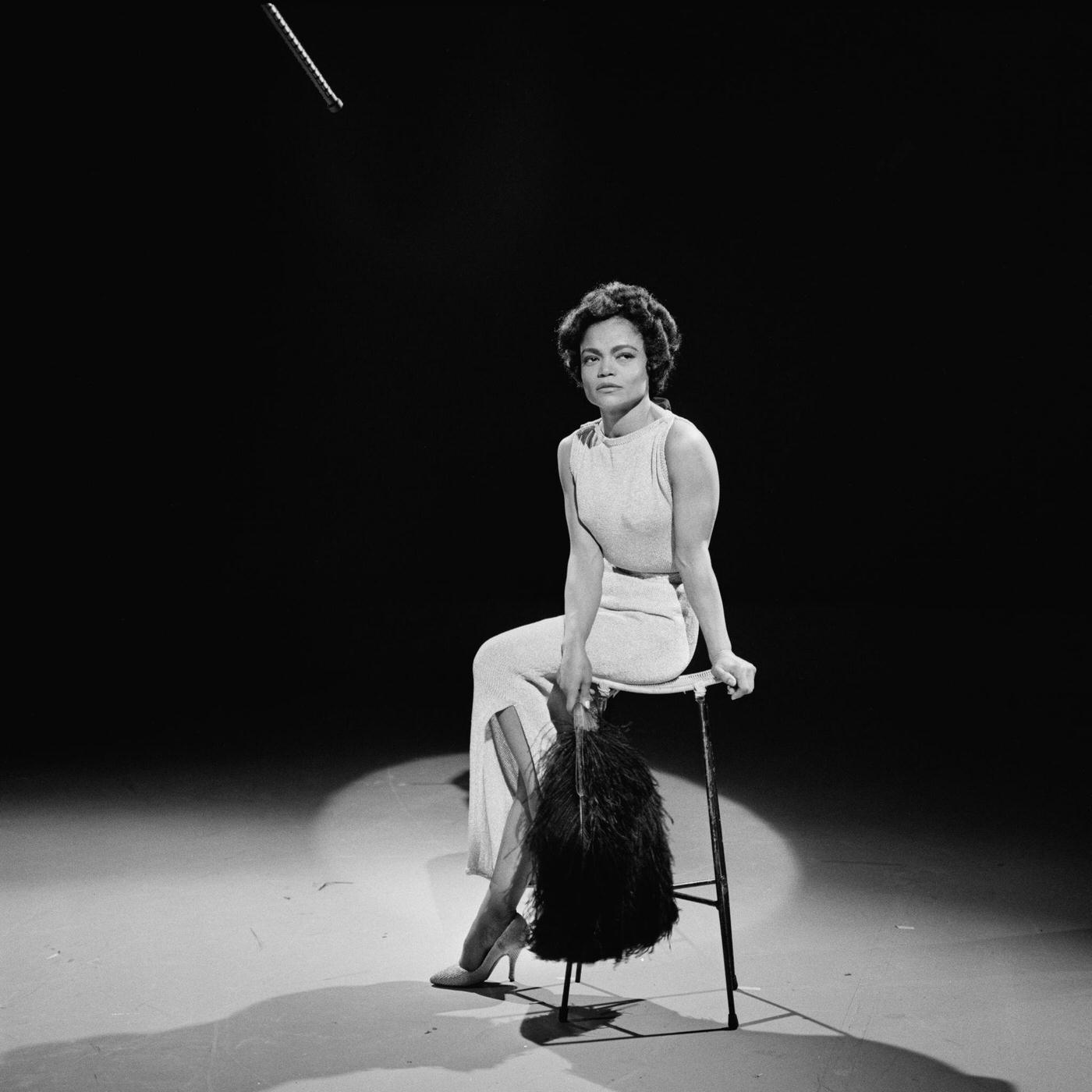 The Timeless Beauty of Young Eartha Kitt: A Journey Through Fabulous Photos
