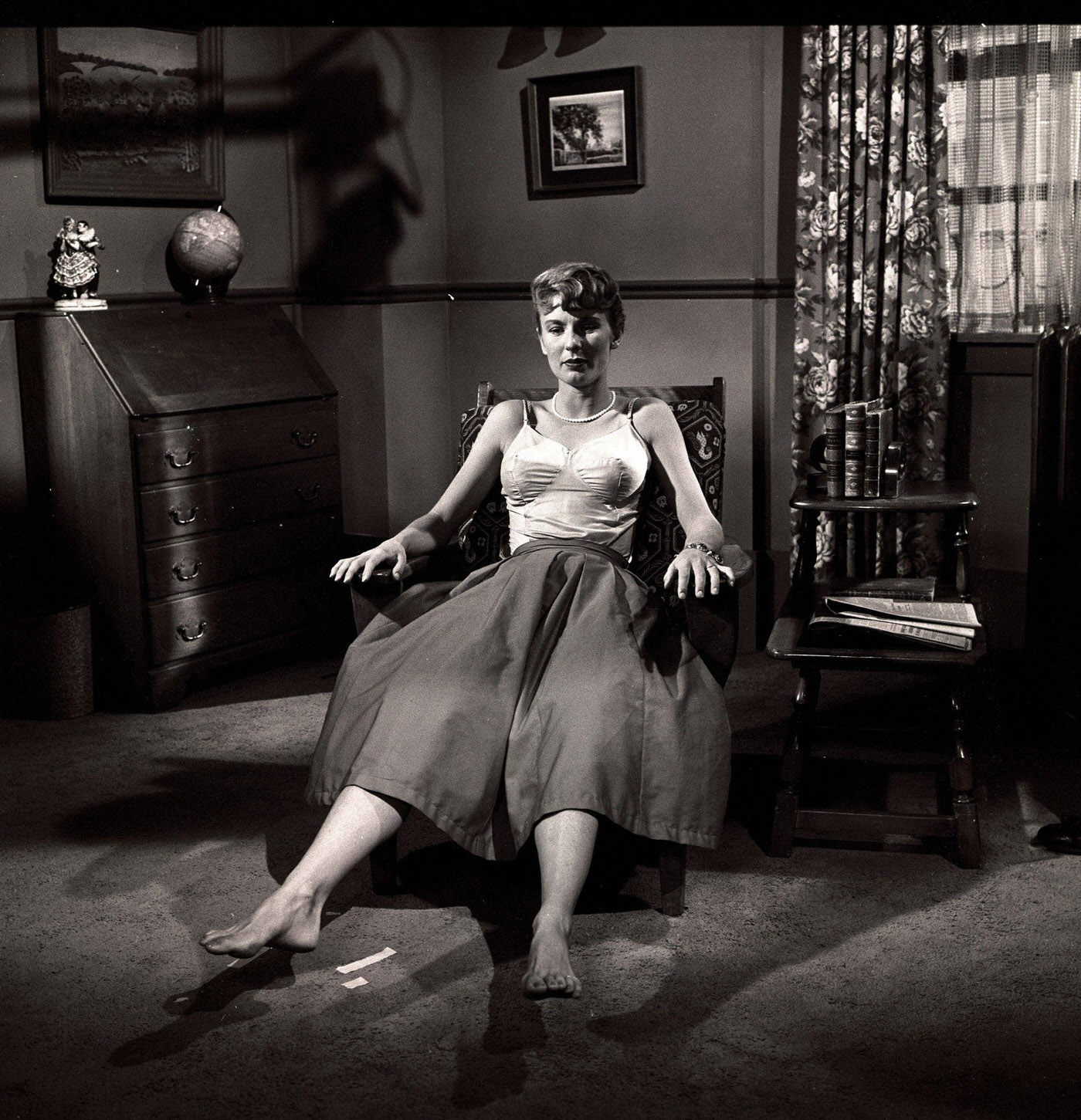 Cloris Leachman In &Amp;Quot;The Brownstone Incident&Amp;Quot; Episode Of &Amp;Quot;The Frank Sinatra Show,&Amp;Quot; 1958.