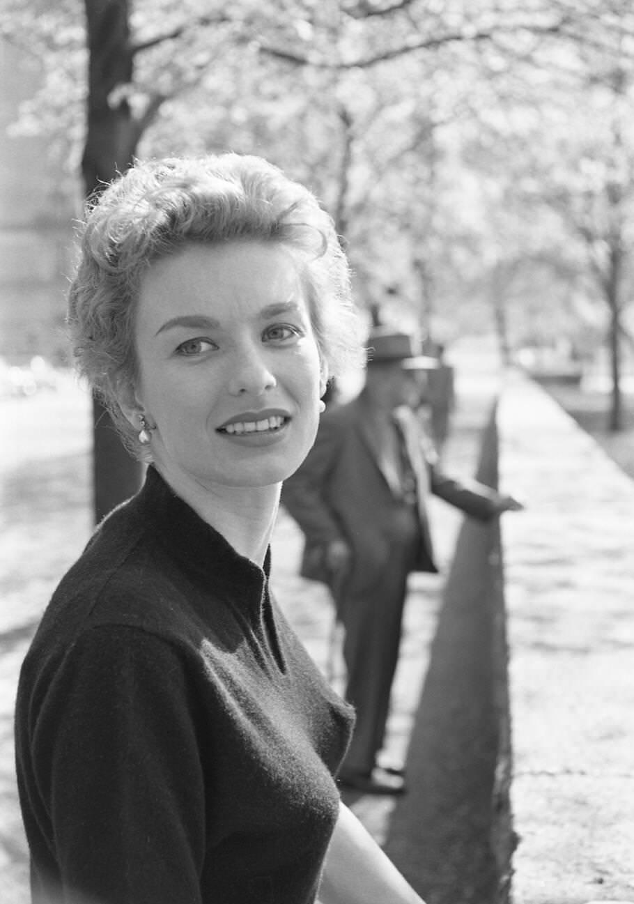 Cloris Leachman Photographed In Riverside Park, Nyc, 1954.