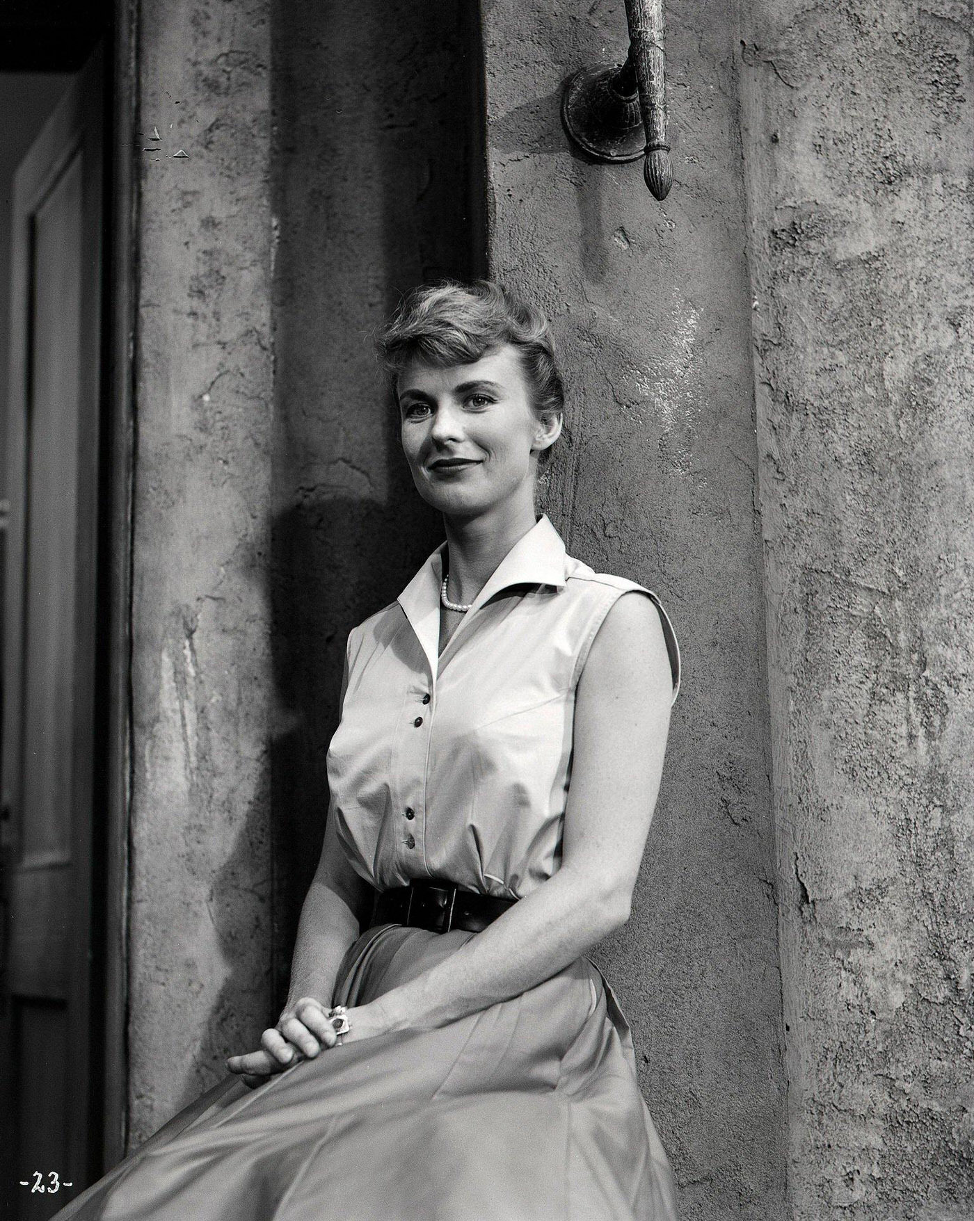 Cloris Leachman In &Amp;Quot;The Brownstone Incident&Amp;Quot; Episode Of &Amp;Quot;The Frank Sinatra Show,&Amp;Quot; 1958.