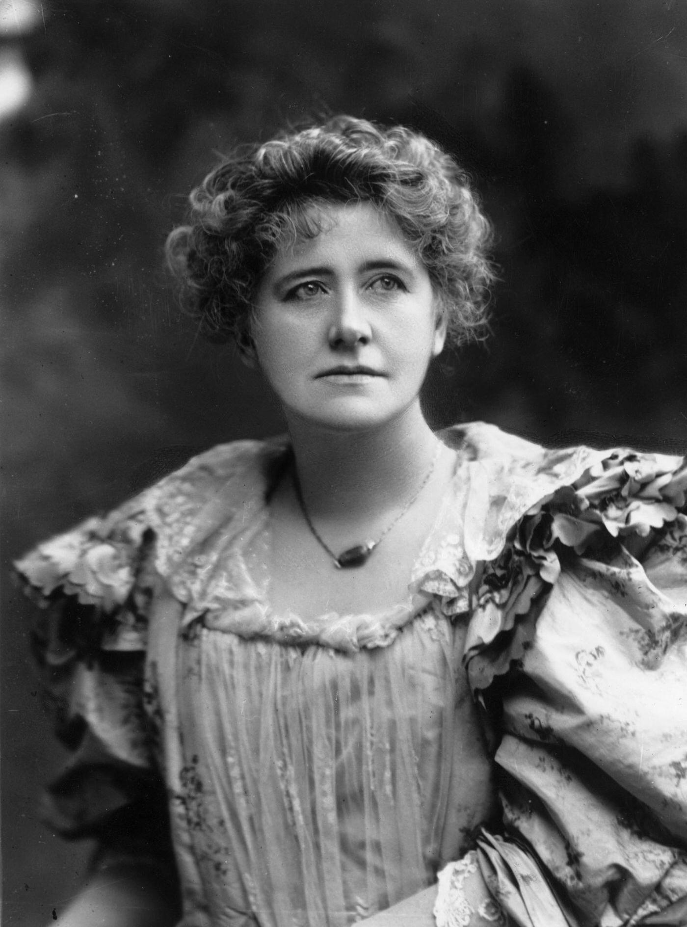 Ellen Terry, English Actress, 1890.