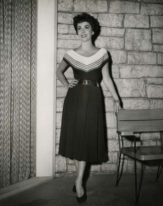 Elizabeth Taylor Shines In 'The Girl Who Had Everything' (1953)