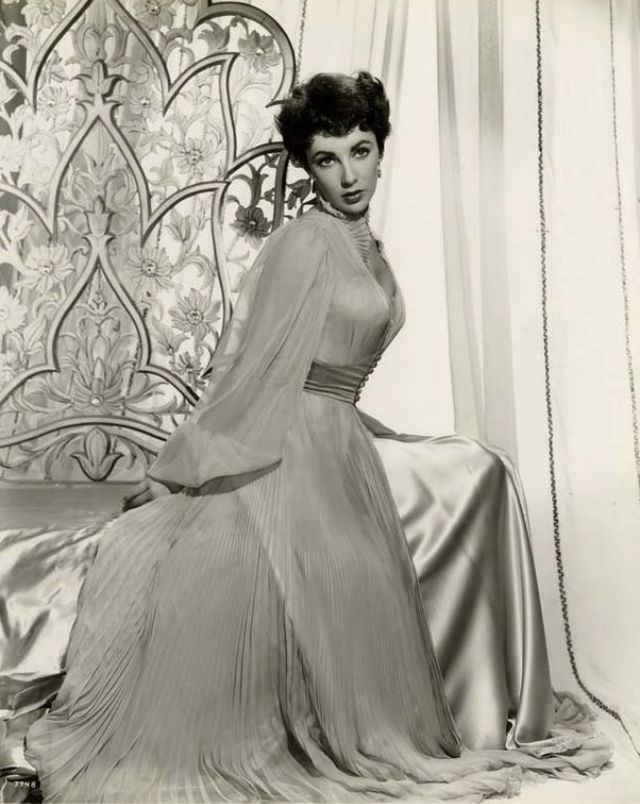 Elizabeth Taylor Shines In 'The Girl Who Had Everything' (1953)