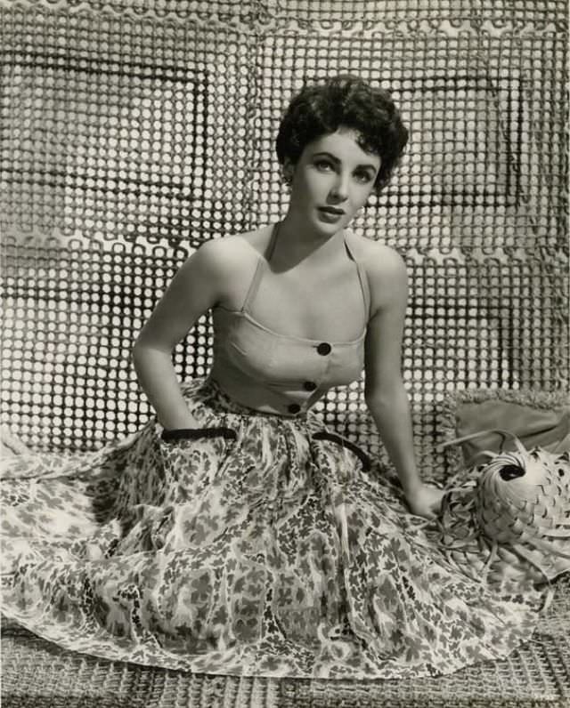 Elizabeth Taylor Shines In 'The Girl Who Had Everything' (1953)