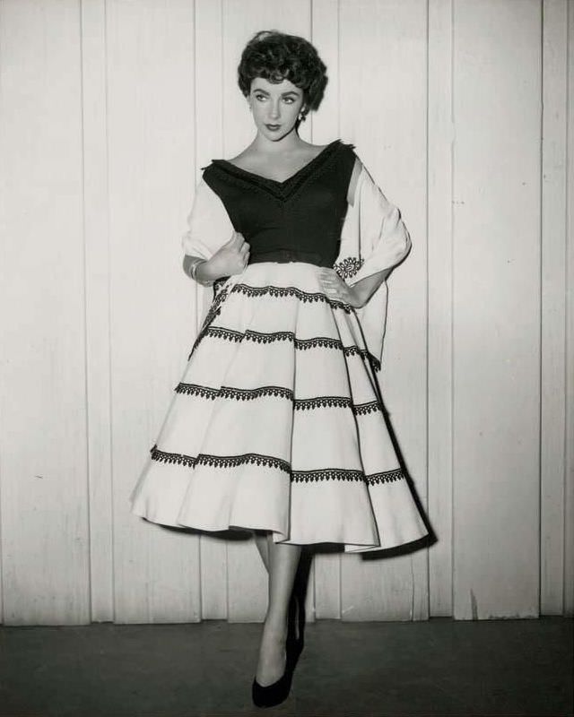 Elizabeth Taylor Shines In 'The Girl Who Had Everything' (1953)