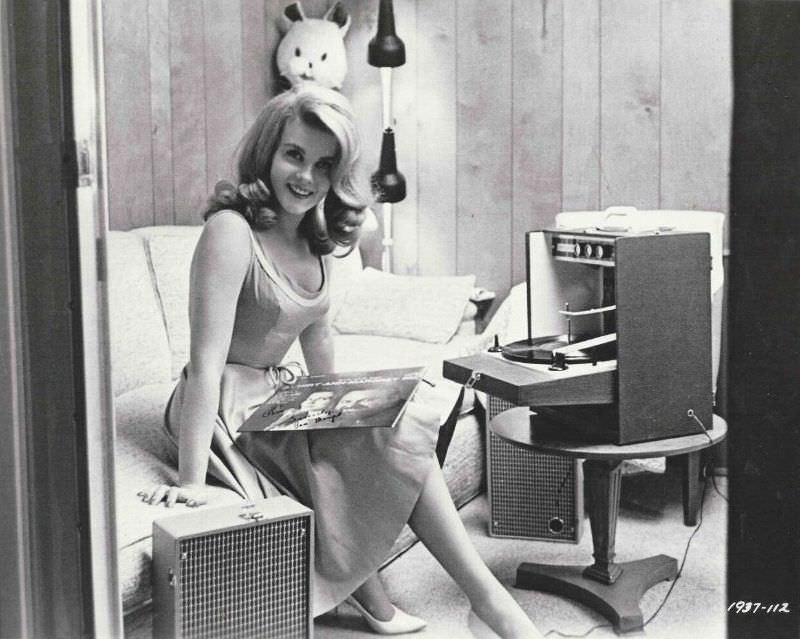 Ann-Margret'S Unforgettable Performance In 'Kitten With A Whip' (1964)